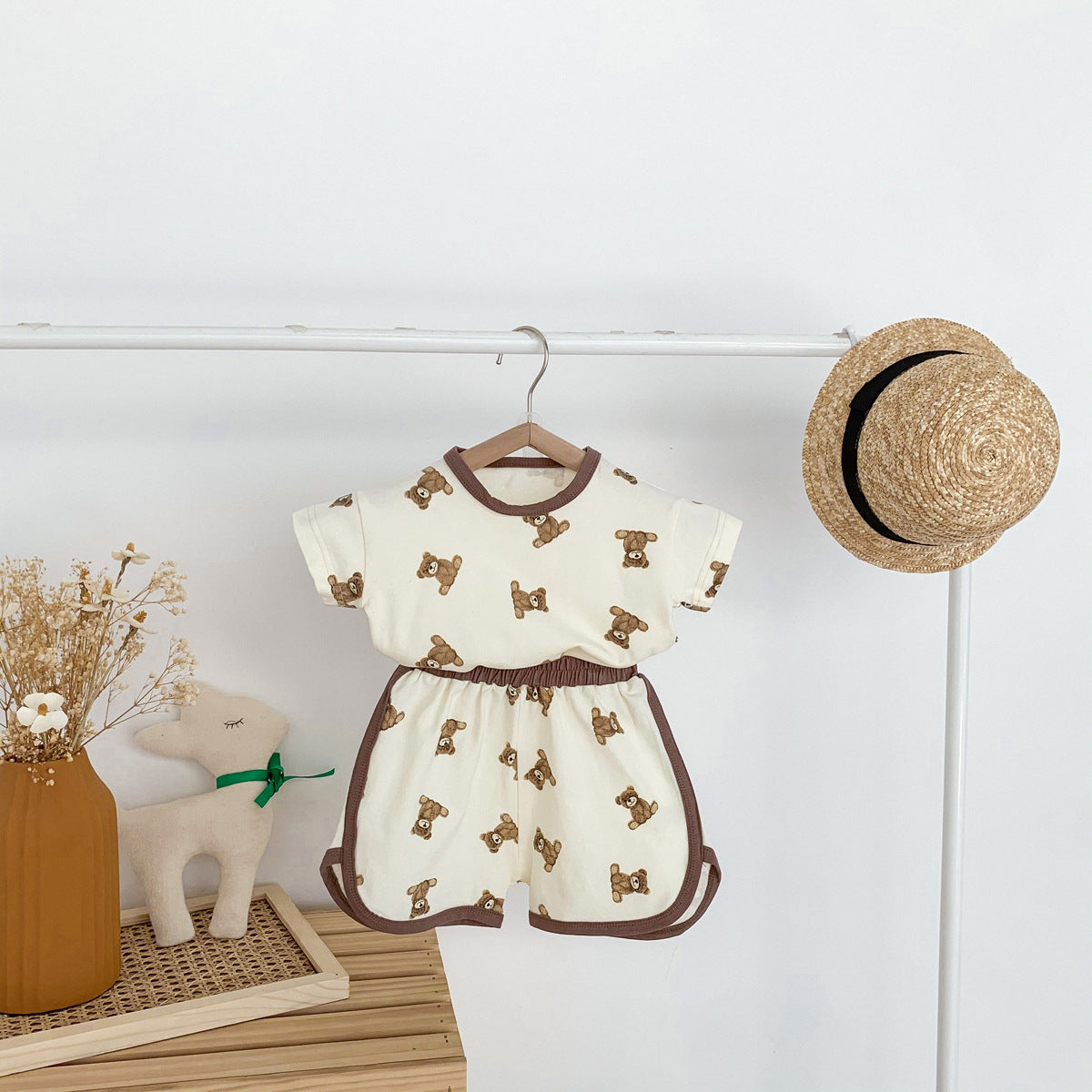 Loose Bear Short Sleeve Top Pants Suit